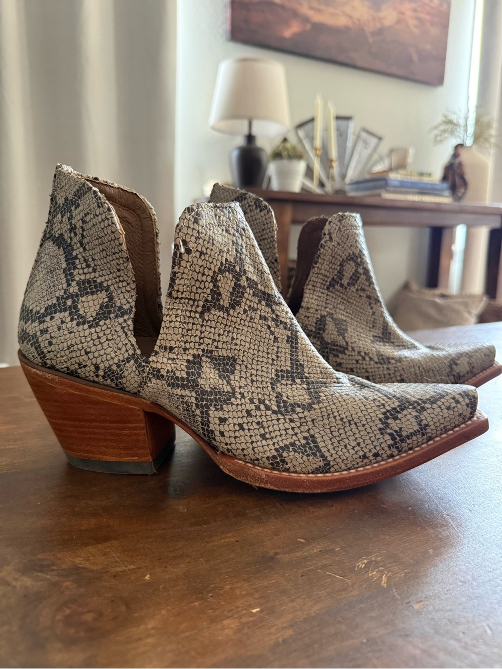 Ariat Dixon booties